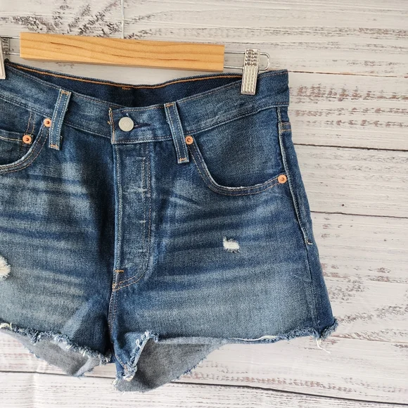 Levi's 501 denim shorts size 29 - Picture 2 of 10